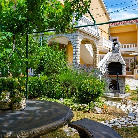 Apartman Haus Maja Banjol Εξωτερικό φωτογραφία