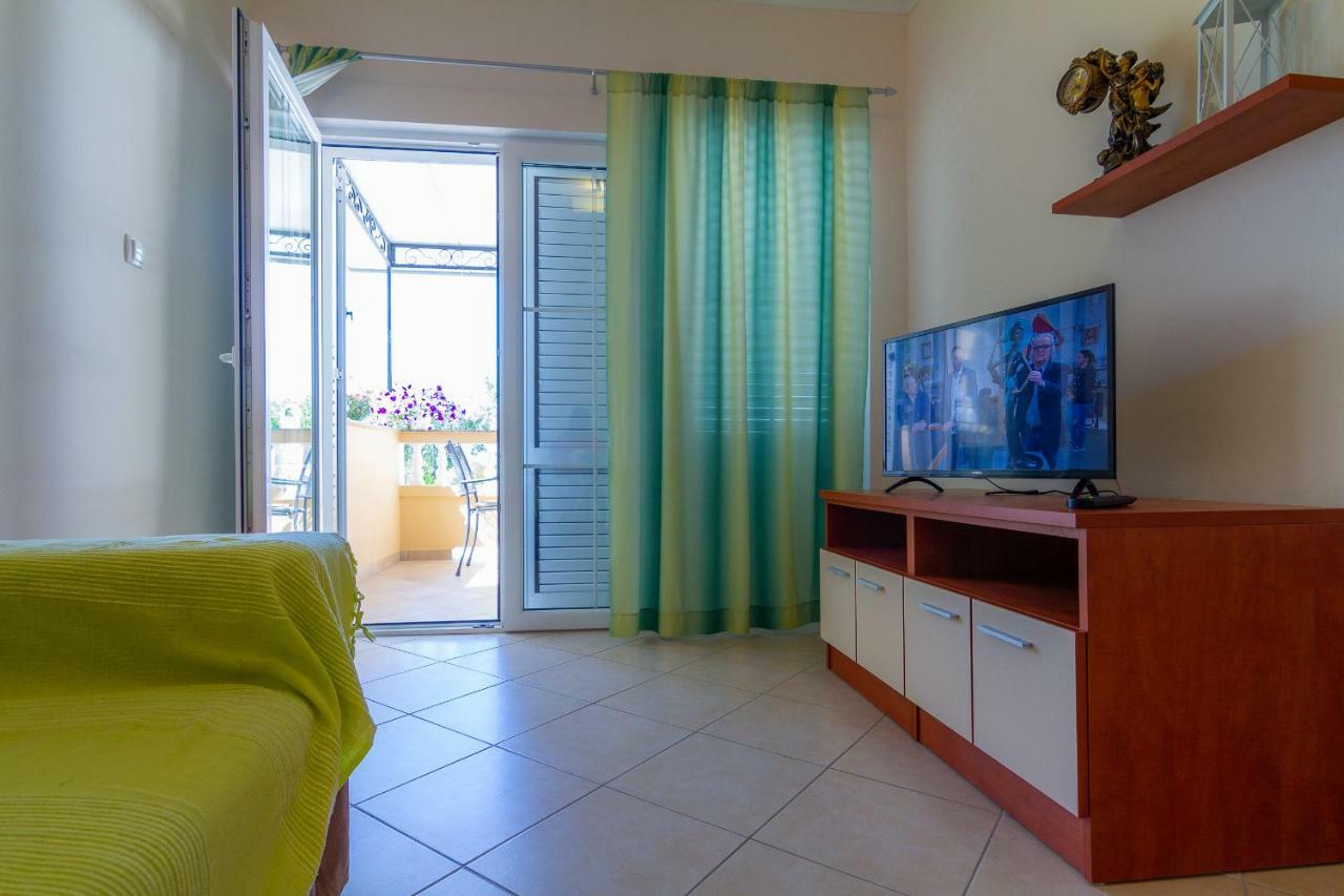 Apartman Haus Maja Banjol Εξωτερικό φωτογραφία