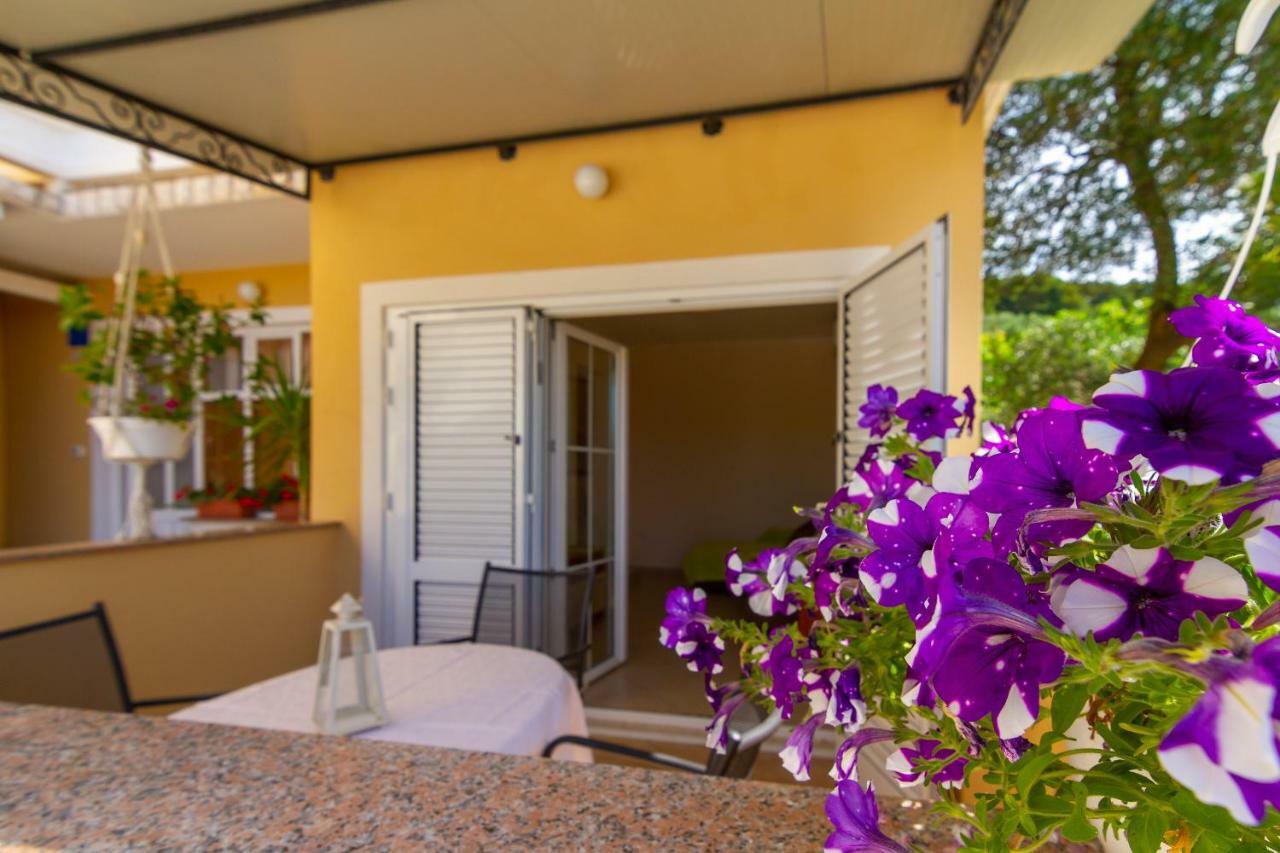 Apartman Haus Maja Banjol Εξωτερικό φωτογραφία